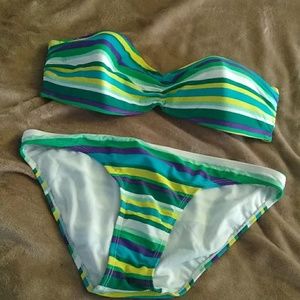 Striped strapplea bikini